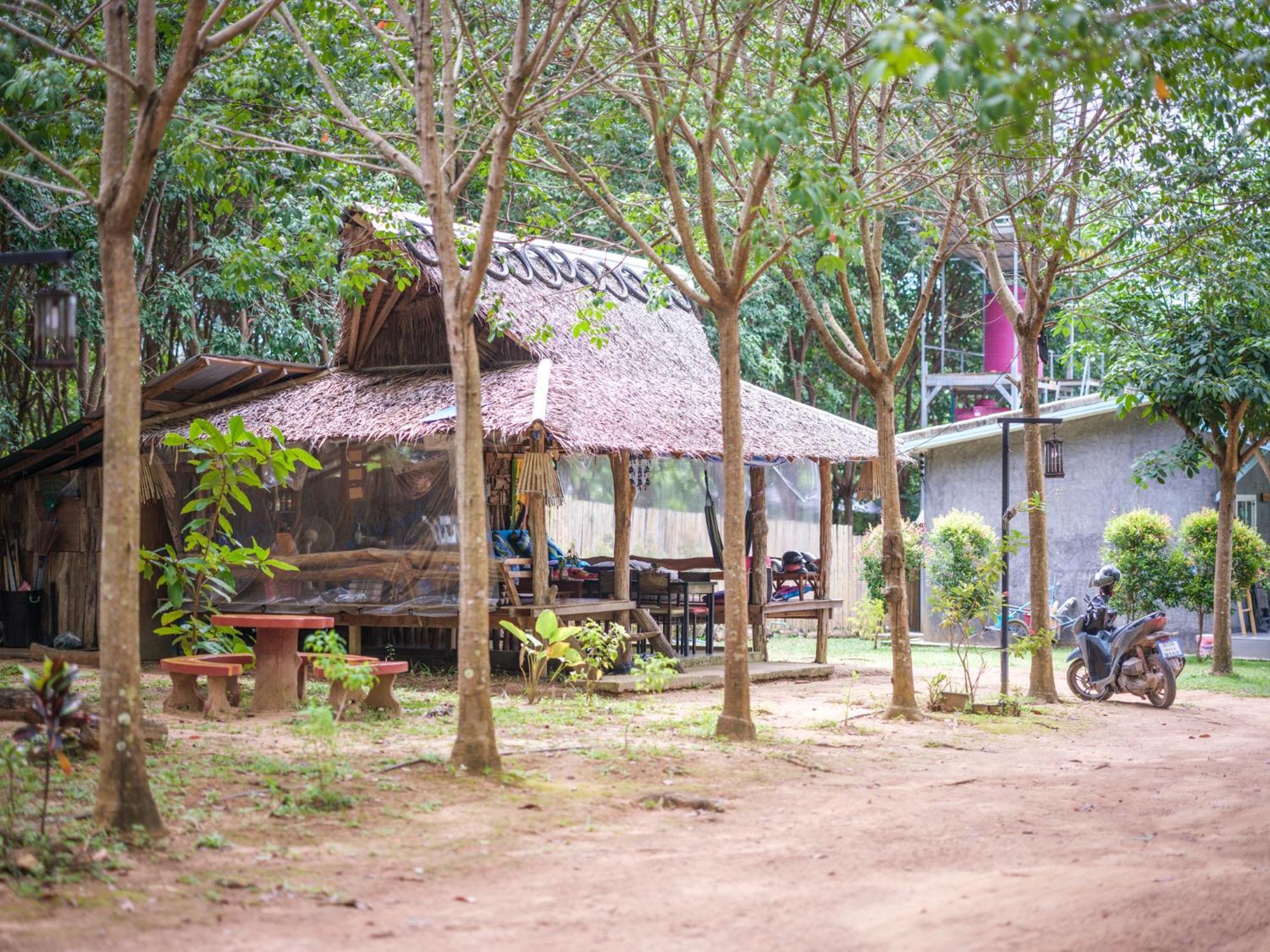 Enda Lanta Bungalows Ko Lanta Екстериор снимка
